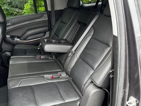 Used 2018 Chevrolet Suburban LT AWD/4WD image 16