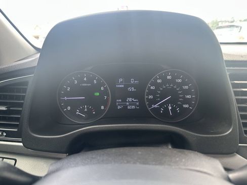 Used 2018 Hyundai Elantra SE w/ SE Connectivity Package 04 FWD image 13