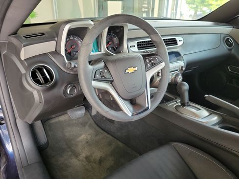 Used 2015 Chevrolet Camaro LS RWD image 10