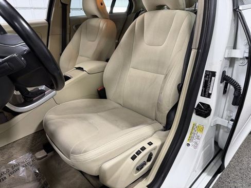 Used 2013 Volvo S60 T5 image 18