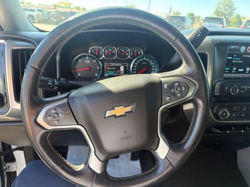 Used 2018 Chevrolet Silverado 1500 LT w/ Trailering Package AWD/4WD image 19