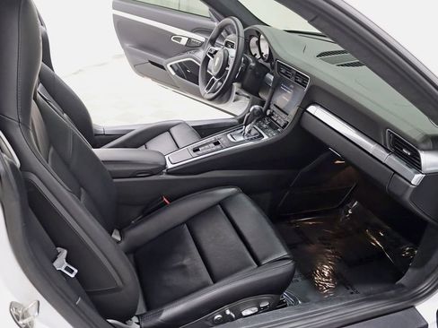 Used 2017 Porsche 911 Carrera S RWD image 30
