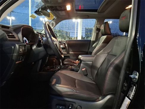 Certified 2024 Toyota 4Runner TRD Off-Road Premium image 18