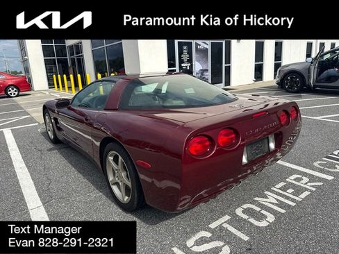 Used 2003 Chevrolet Corvette Coupe w/ Preferred Equipment Group RWD image 8