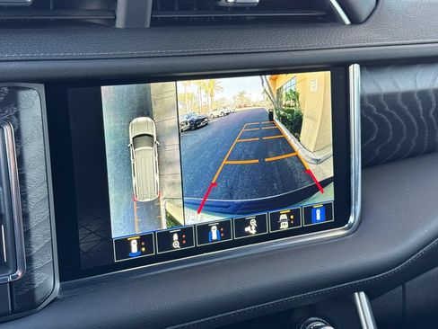 Certified 2024 GMC Yukon Denali AWD/4WD image 21