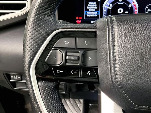 Used 2022 Toyota Tundra Platinum AWD/4WD image 23