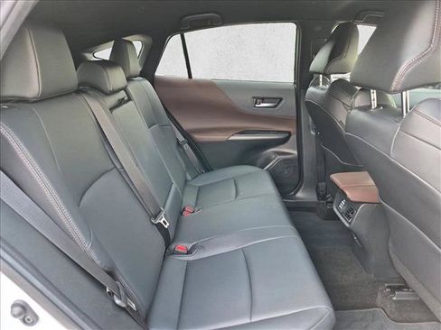 Used 2024 Toyota Venza XLE AWD/4WD image 20