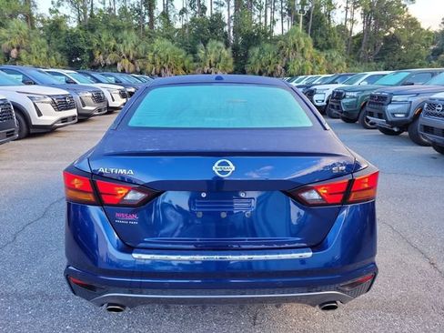 Used 2021 Nissan Altima 2.5 SR w/ SR Premium Package FWD image 8