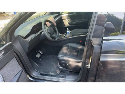 Used 2025 Tesla Model X AWD/4WD image 4