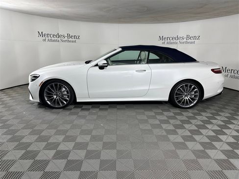 Used 2022 Mercedes-Benz E 450 Cabriolet image 4
