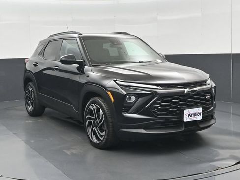 Used 2025 Chevrolet TrailBlazer RS w/ Convenience Package FWD image 32