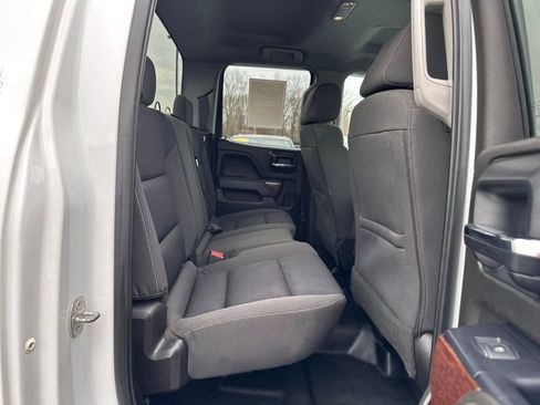 Used 2018 GMC Sierra 2500 SLE w/ Snow Plow Prep Package AWD/4WD image 19
