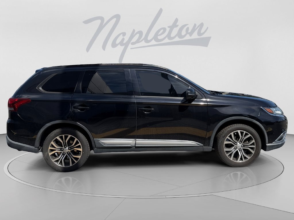 Used 2016 Mitsubishi Outlander SEL FWD image 7