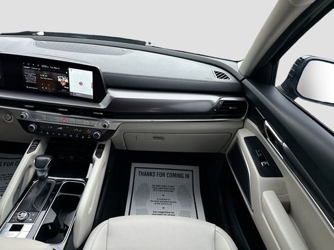 Used 2023 Kia Telluride S w/ S Sunroof Package AWD/4WD image 18