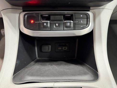 Used 2020 GMC Acadia SLT w/ LPO, Cargo Package AWD/4WD image 14