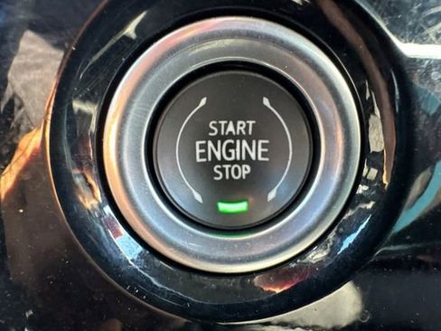 Used 2023 Chevrolet Silverado 1500 LT image 30