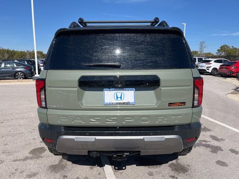 Certified 2026 Honda Passport TrailSport Elite image 5