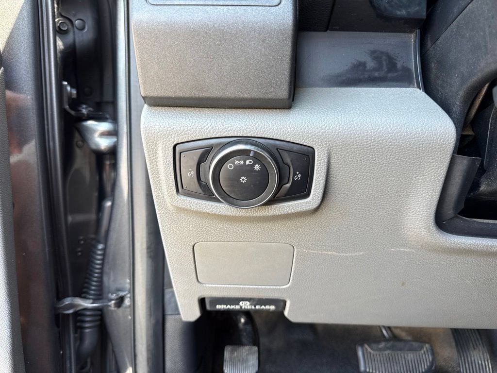 Used 2017 Ford F350 XL w/ XL Value Package AWD/4WD image 7