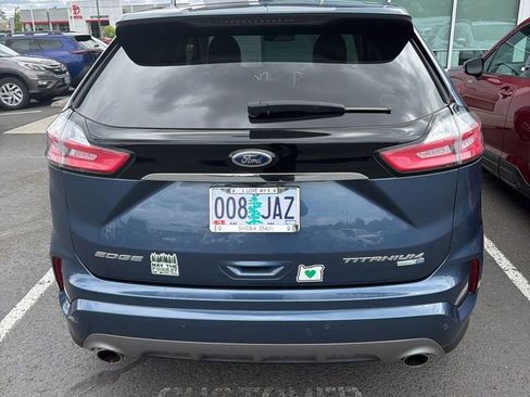 Used 2019 Ford Edge Titanium w/ Equipment Group 301A AWD/4WD image 9