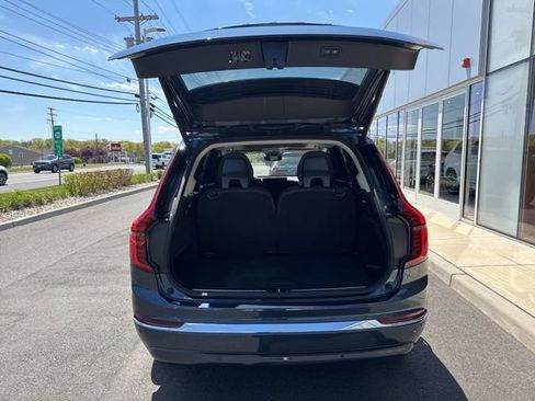 Certified 2025 Volvo XC90 B6 Plus AWD/4WD image 11