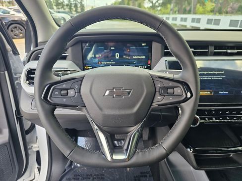 New 2027 Chevrolet Bolt LT w/ Comfort Package FWD image 24