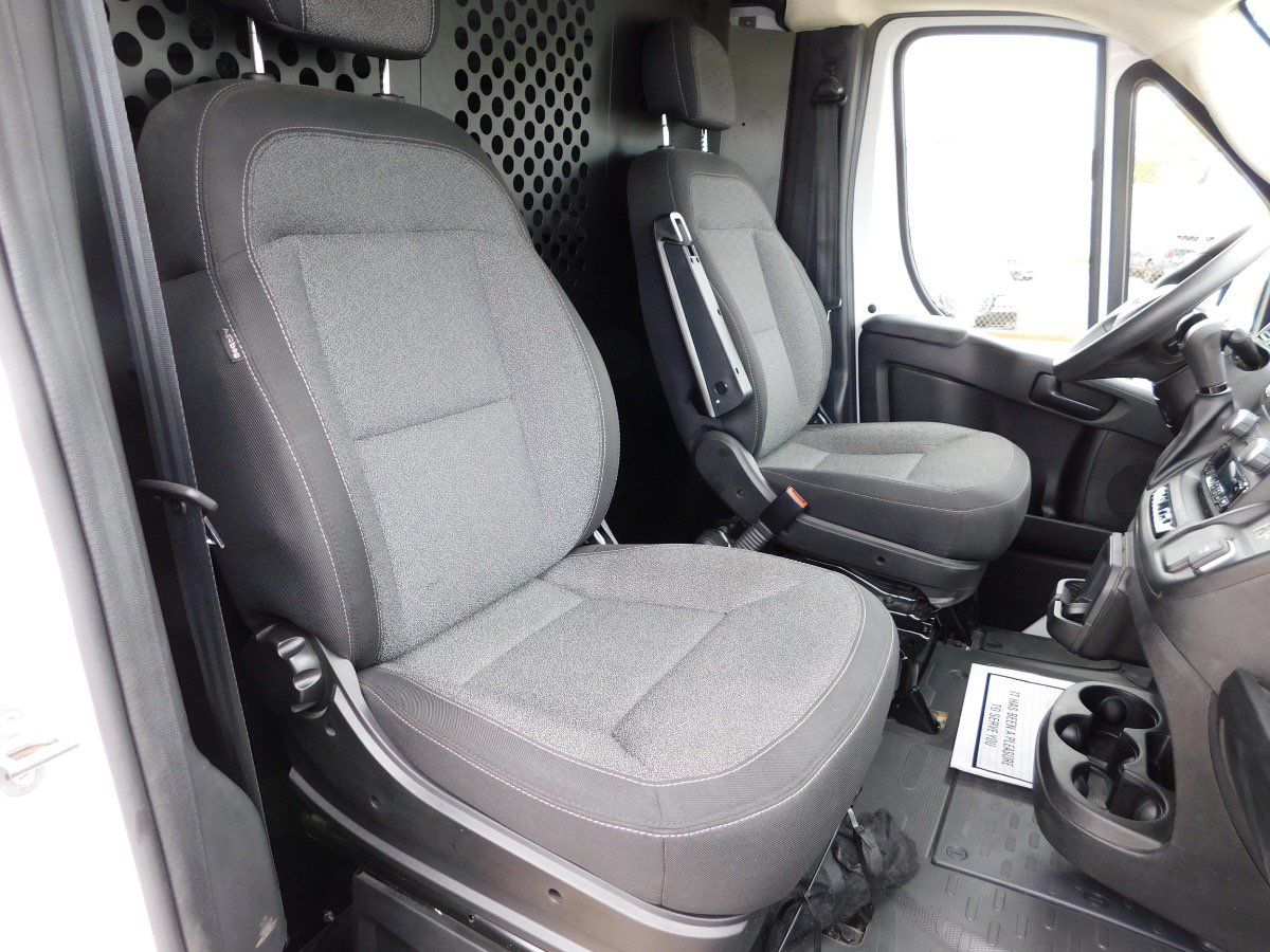 Used 2025 RAM ProMaster 2500 w/ U-Haul Equipment Group FWD image 27