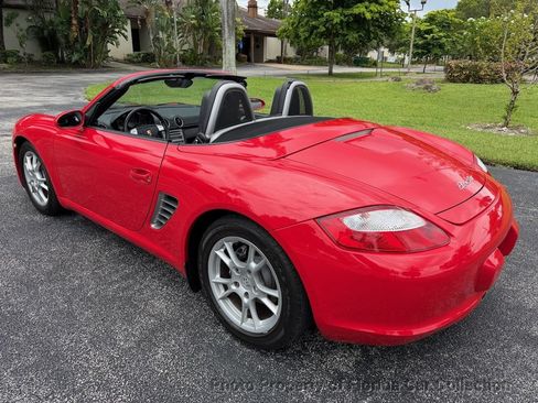 Used 2005 Porsche Boxster RWD image 3