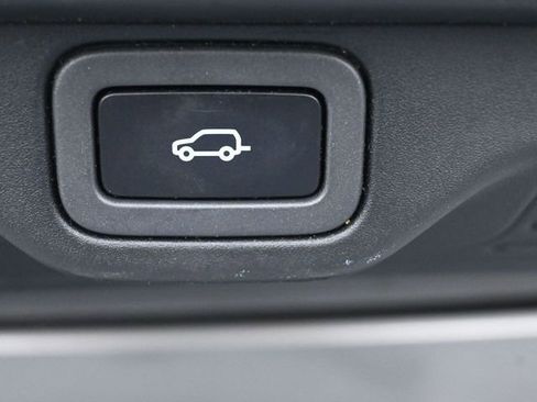 Used 2018 Land Rover Range Rover HSE image 25