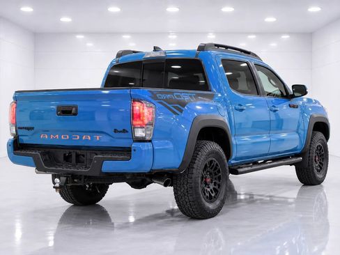 Used 2018 Toyota Tacoma TRD Pro AWD/4WD image 5