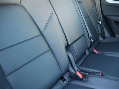 Used 2024 Porsche Cayenne image 37