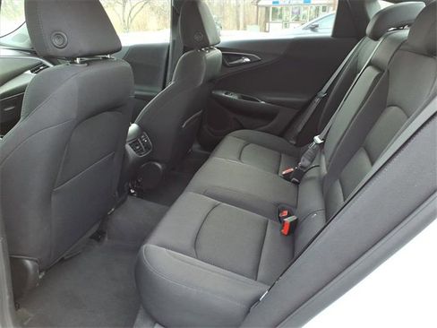 Used 2024 Chevrolet Malibu LT image 10