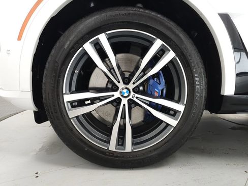 Used 2023 BMW X7 xDrive40i w/ M Sport Package AWD/4WD image 37