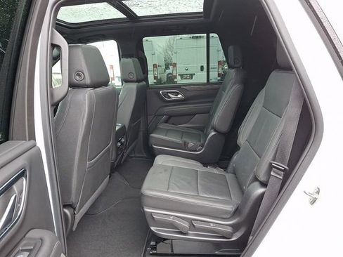 Used 2022 Chevrolet Tahoe LT w/ Luxury Package image 8