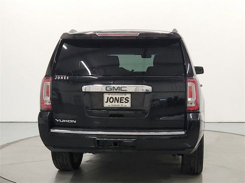 Used 2019 GMC Yukon Denali image 6
