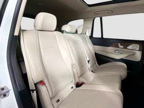 Used 2022 Mercedes-Benz GLS 450 4MATIC image 29