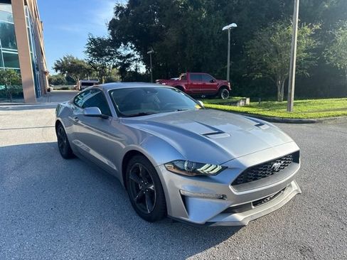 Used 2021 Ford Mustang Coupe RWD image 8