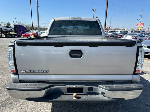 Used 2006 Chevrolet Silverado 1500 LS image 31