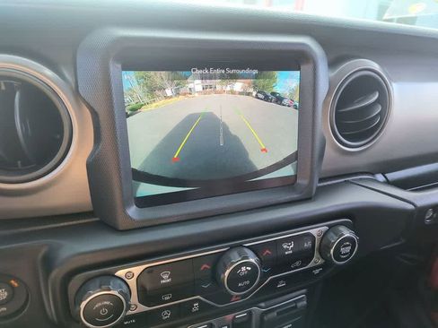 Used 2021 Jeep Wrangler Unlimited Sport w/ Sun And Sound Package image 17