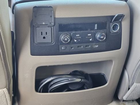 Used 2018 Chevrolet Tahoe LT image 20