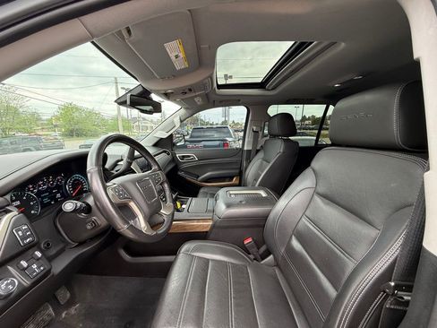 Used 2020 GMC Yukon Denali AWD/4WD image 11