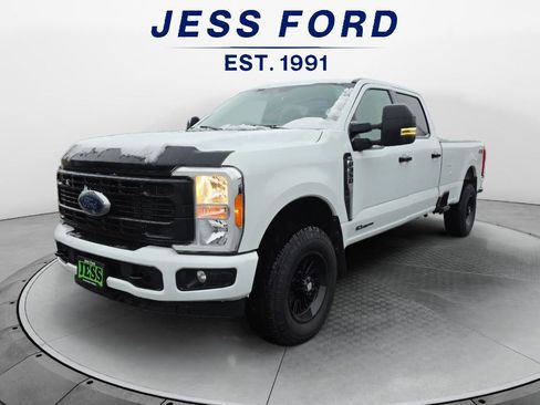 Used 2023 Ford F350 XLT image 1