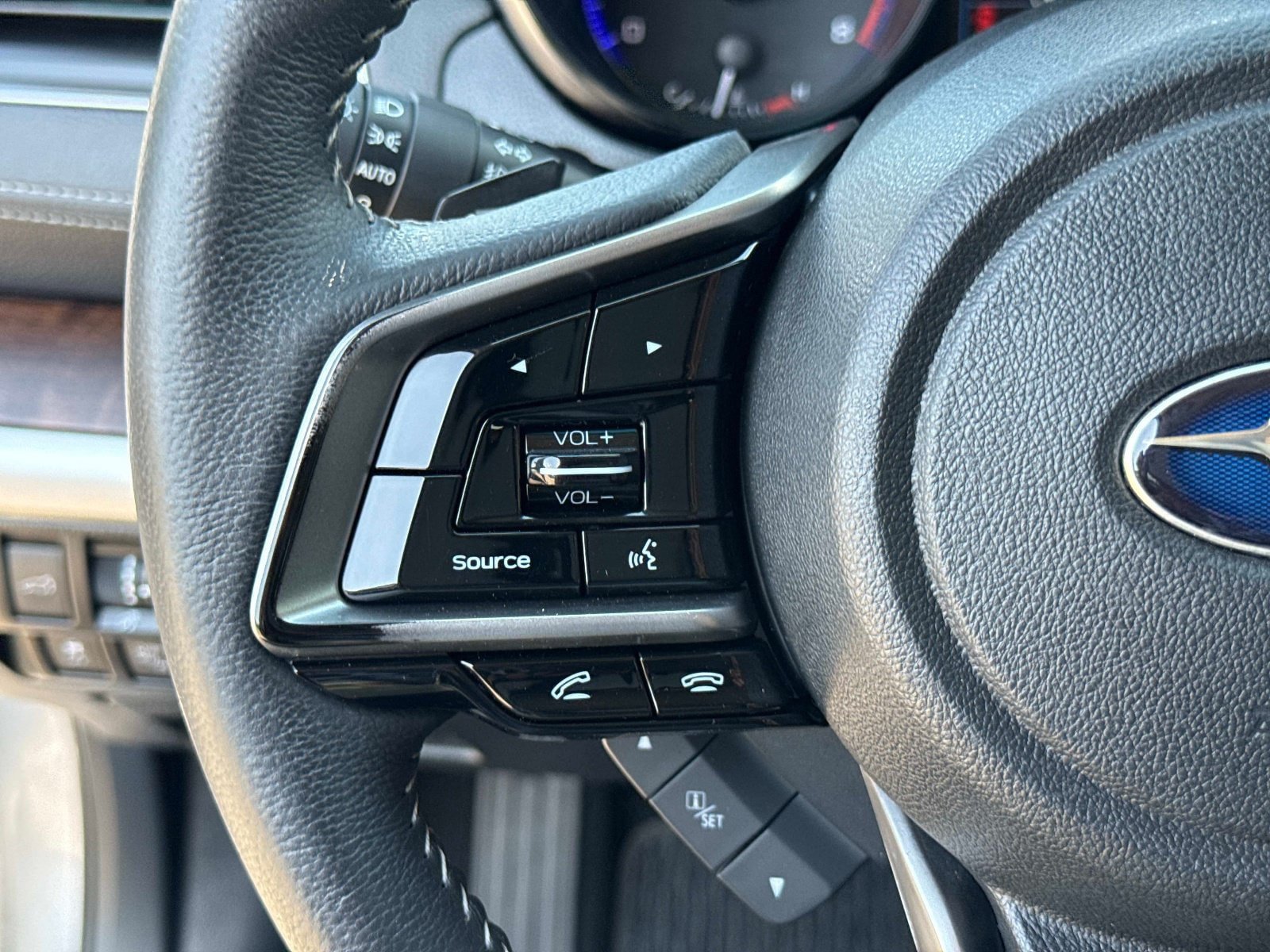 Used 2019 Subaru Outback 2.5i Limited AWD/4WD image 32