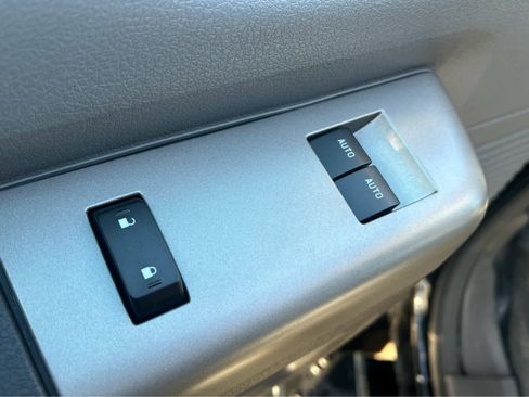 New 2026 Ford F650 Reg Cab image 9
