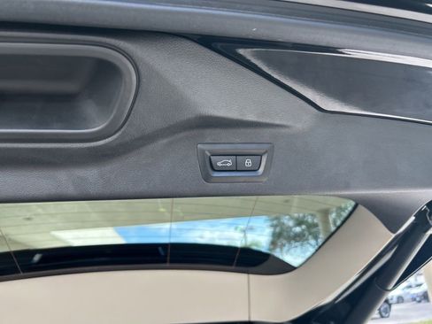 Used 2025 BMW X7 xDrive40i image 41