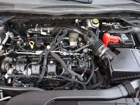 Used 2021 Ford Escape Titanium image 40