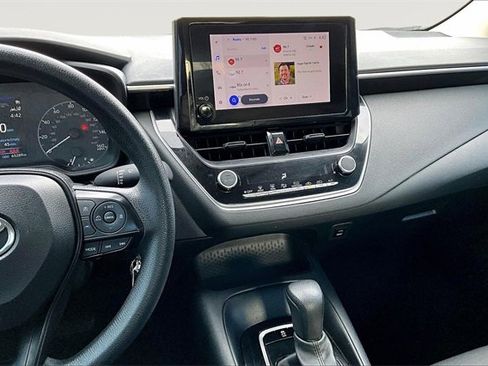 Used 2024 Toyota Corolla LE image 9