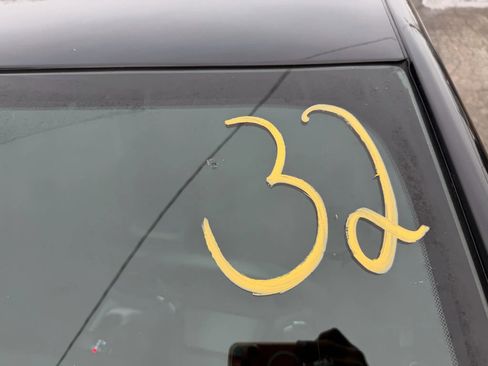 Used 2018 Dodge Charger GT w/ Blacktop Package image 31