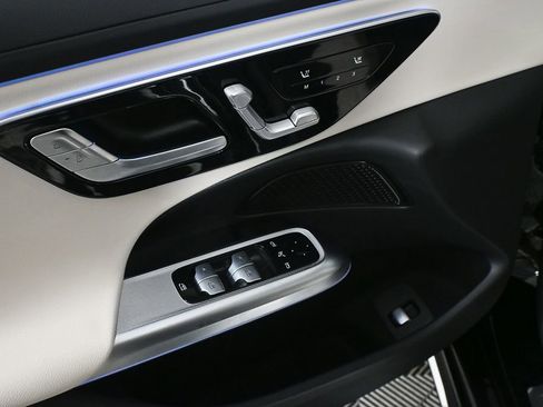 Certified 2025 Mercedes-Benz E 350 Sedan image 8