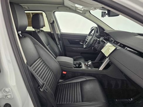 Used 2024 Land Rover Discovery Sport S image 10