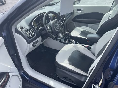 Used 2020 Jeep Compass Limited AWD/4WD image 12